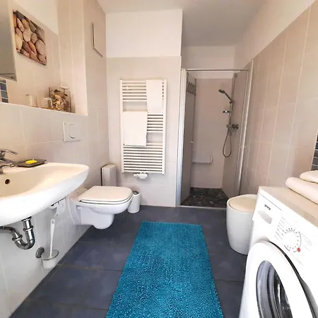 Quisisana In Der Kurstrasse 1 Og - Be Apartmán